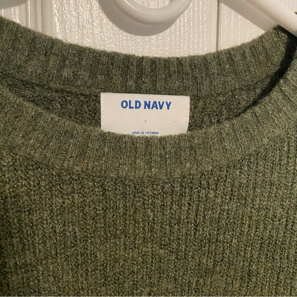 Bundle of 4 Old Navy Fall Long Sleeve Tops (1 Sweater,2 Shirts,1 Button Down) - Picture 12 of 13